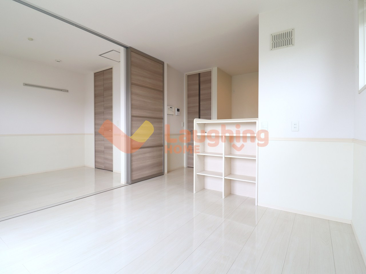 久留米市津福本町のアパートの居間・リビング|使いやすい居間です