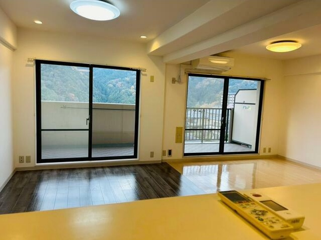 サンシティ桂坂ロイヤル壱番館