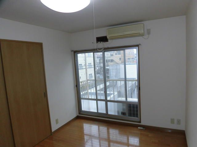 荻野ハイツの寝室