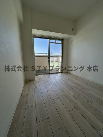仲介手数料0円！アーバンドエル西春駅前　の洋室