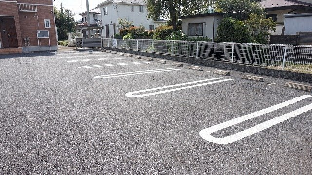 エアリ－　ガ－デンⅠの駐車場