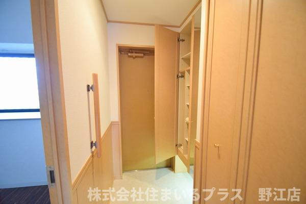 リヴィエール・デュ・ノールの玄関