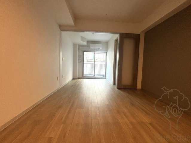 アーバネックス南森町EASTの居間・リビング