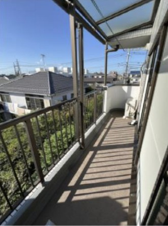 センチュリー大泉学園のバルコニー