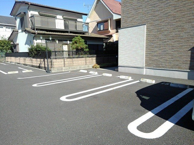 コンチェルトＡの駐車場