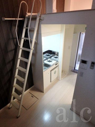 stage南阿佐ヶ谷　(ステージ南阿佐ヶ谷)のキッチン|ガスキッチン・ミニ冷蔵庫