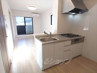 広島市安佐北区上深川町のアパートの居間・リビング