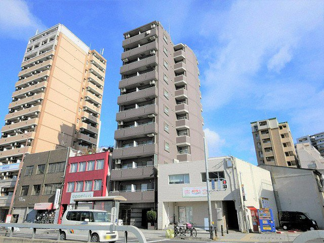 ディナスティ福島の外観