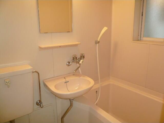 ハイムローゼの浴室