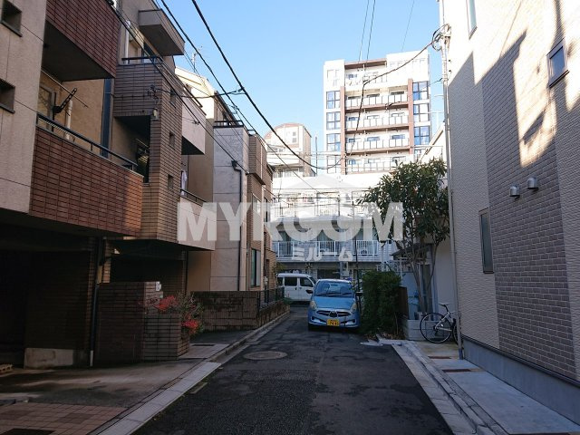 中野区中野５丁目のアパートの周辺