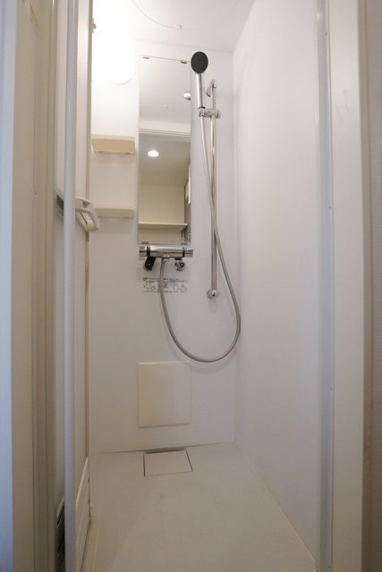 中野区中野５丁目のアパートの浴室|シャワールーム・トイレ別(同一仕様写真）