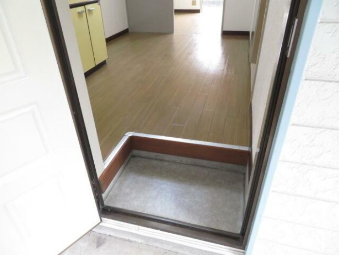 ドエル山崎Ⅰの玄関