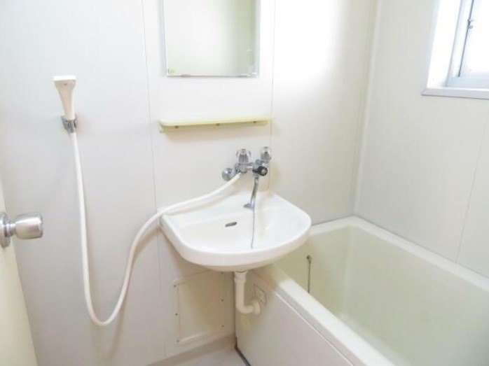 ドエル山崎Ⅰの浴室