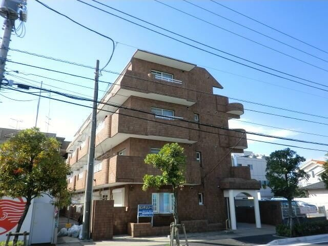 センチュリーⅠの外観