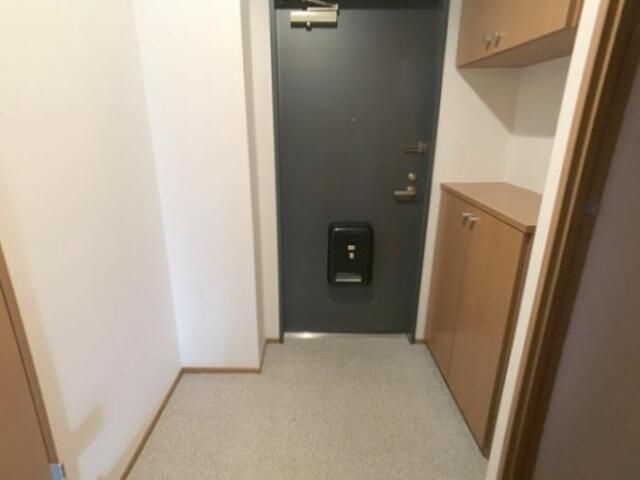 イーストコート町屋の玄関