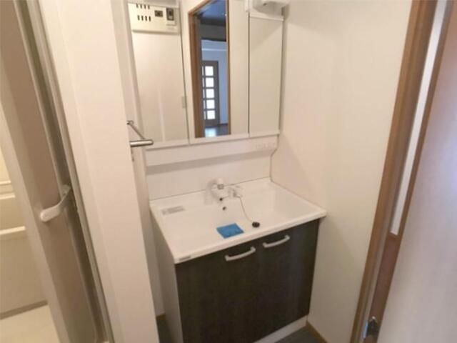 イーストコート町屋の洗面所