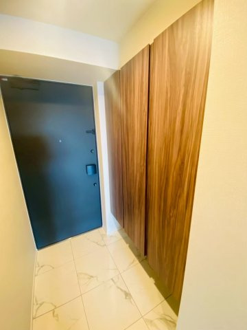 レーベン熊本練兵町／12階の玄関