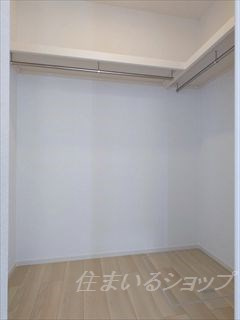 広島市安佐北区上深川町のアパートの設備|ウォークインクローゼット