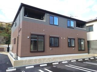 広島市安佐北区上深川町のアパート