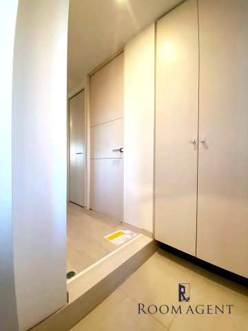 茶屋ヶ坂ライズの玄関
