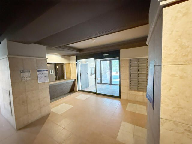 マイナビＳＴＡＹミライエ浦安北栄Ⅱ（レジディア浦安Ⅱ）のエントランス