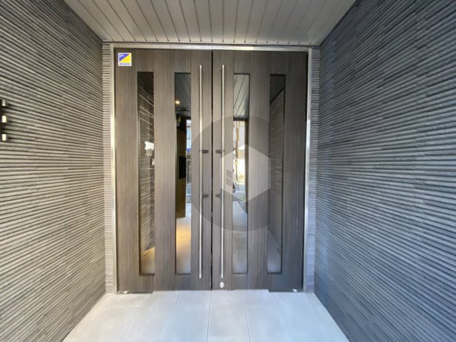 ボーベダー布施のエントランス