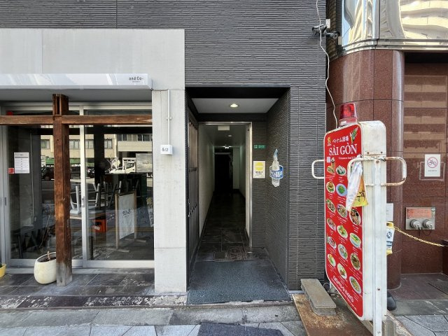 大阪市浪速区元町２丁目の店舗事務所の外観