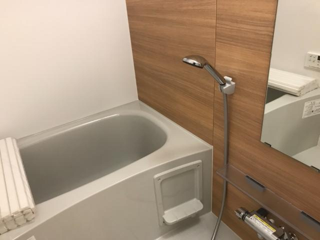 フルール・ド・ヴィオレットの浴室|バス