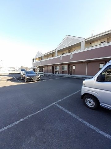 ボナールの駐車場