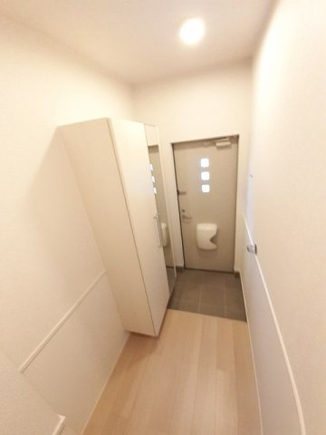 コモドカーサ　Ⅲの玄関