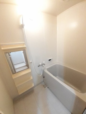 フロンティア．ファーストの浴室