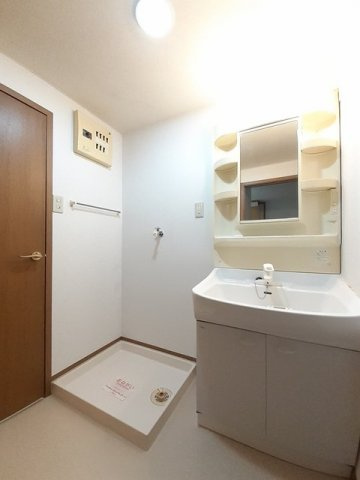 フロンティア．ファーストの洗面所