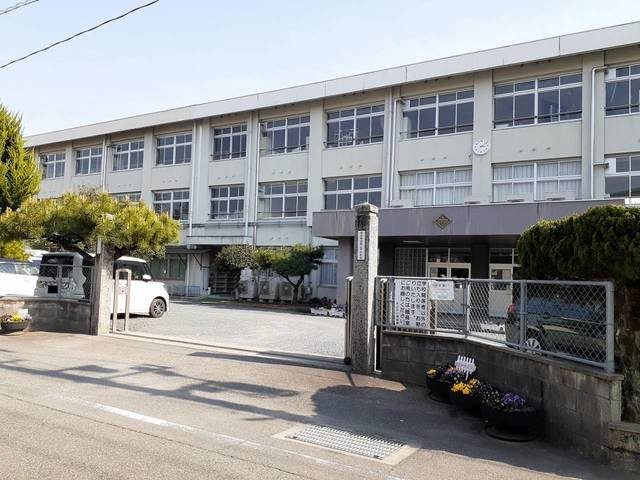 シェラの周辺|木之子小学校まで580m