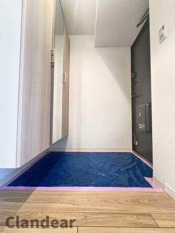 アトラス松戸Ａ棟の玄関|ドキドキの新生活も、安心してスタート。ぴったりの住まいを見つけませんか？クランディアが一緒に住まい選びをサポートします‼　まずは、お気軽にお問合せください　＃クランディア