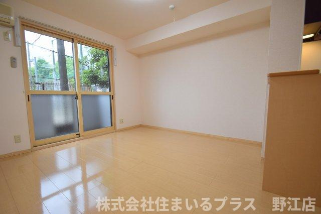 ハーフタイムIMAZUの洋室