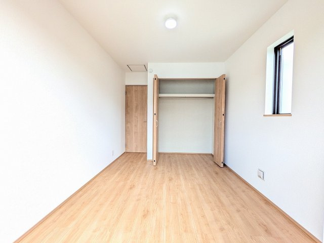 八王子市　弐分方町　新築一戸建て　１０期の収納|～収納力の高いクローゼット完備～