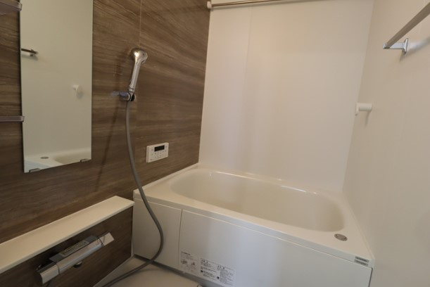 アンソレイエⅡの浴室