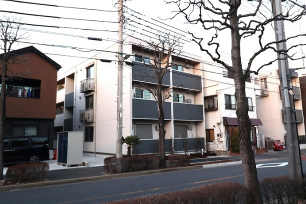 アンソレイエⅡの外観