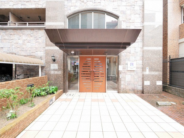 エステムコート大阪城北天満の杜のエントランス