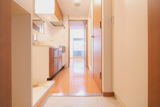 エステムコート大阪城北天満の杜の玄関