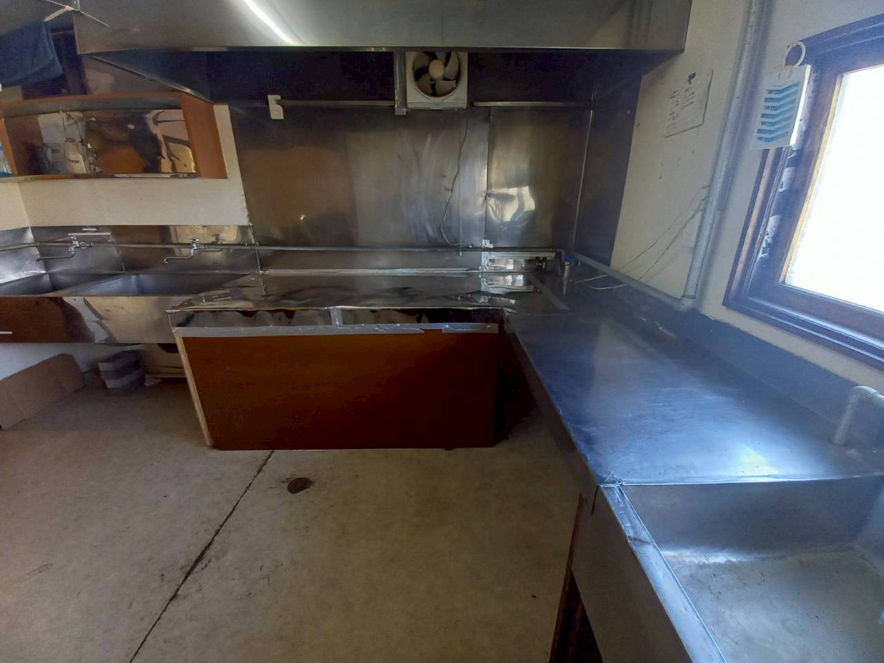 栄町貸8丁目貸テナントのキッチン