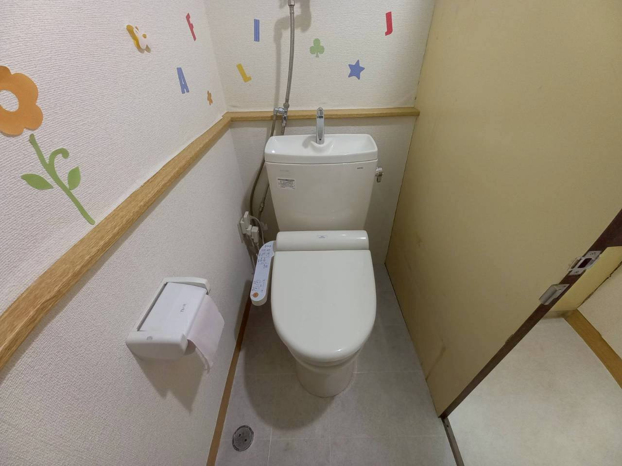 栄町貸8丁目貸テナントのトイレ