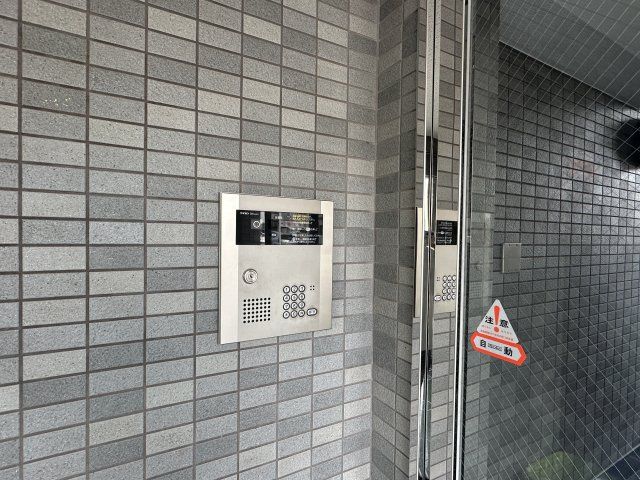 エクセル沢之町のエントランス