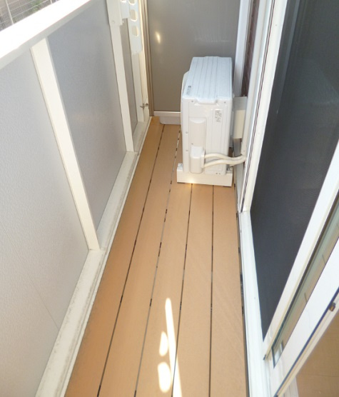 ドムスYのバルコニー|明るいバルコニーです(^O^)