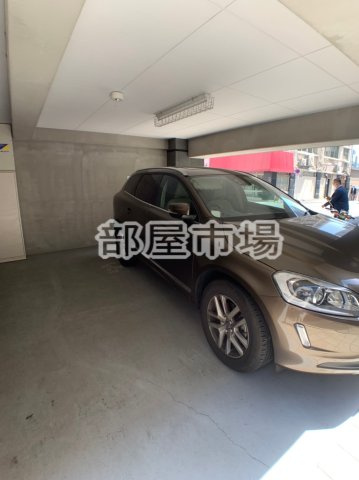 グランヴァン浅草橋駅前の駐車場
