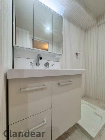 ファミール南常盤平の独立洗面台|ドキドキの新生活も、安心してスタート。ぴったりの住まいを見つけませんか？クランディアが一緒に住まい選びをサポートします‼　まずは、お気軽にお問合せください　＃クランディア