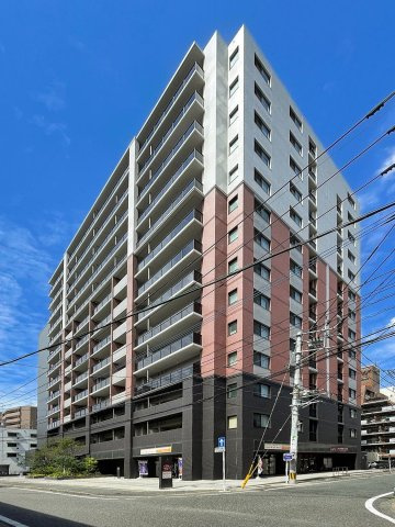 RJRプレシア大橋駅前の外観