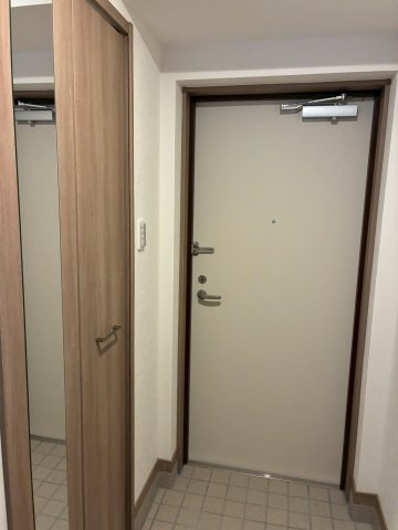 セントラル大町の玄関