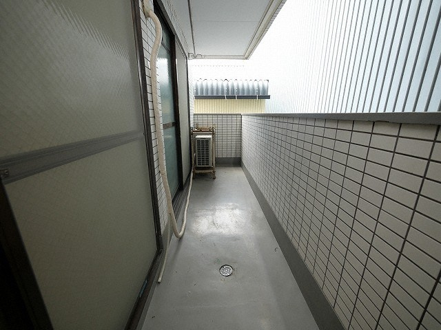 ロイヤル加美北のバルコニー