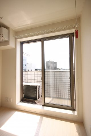 【バルコニー】